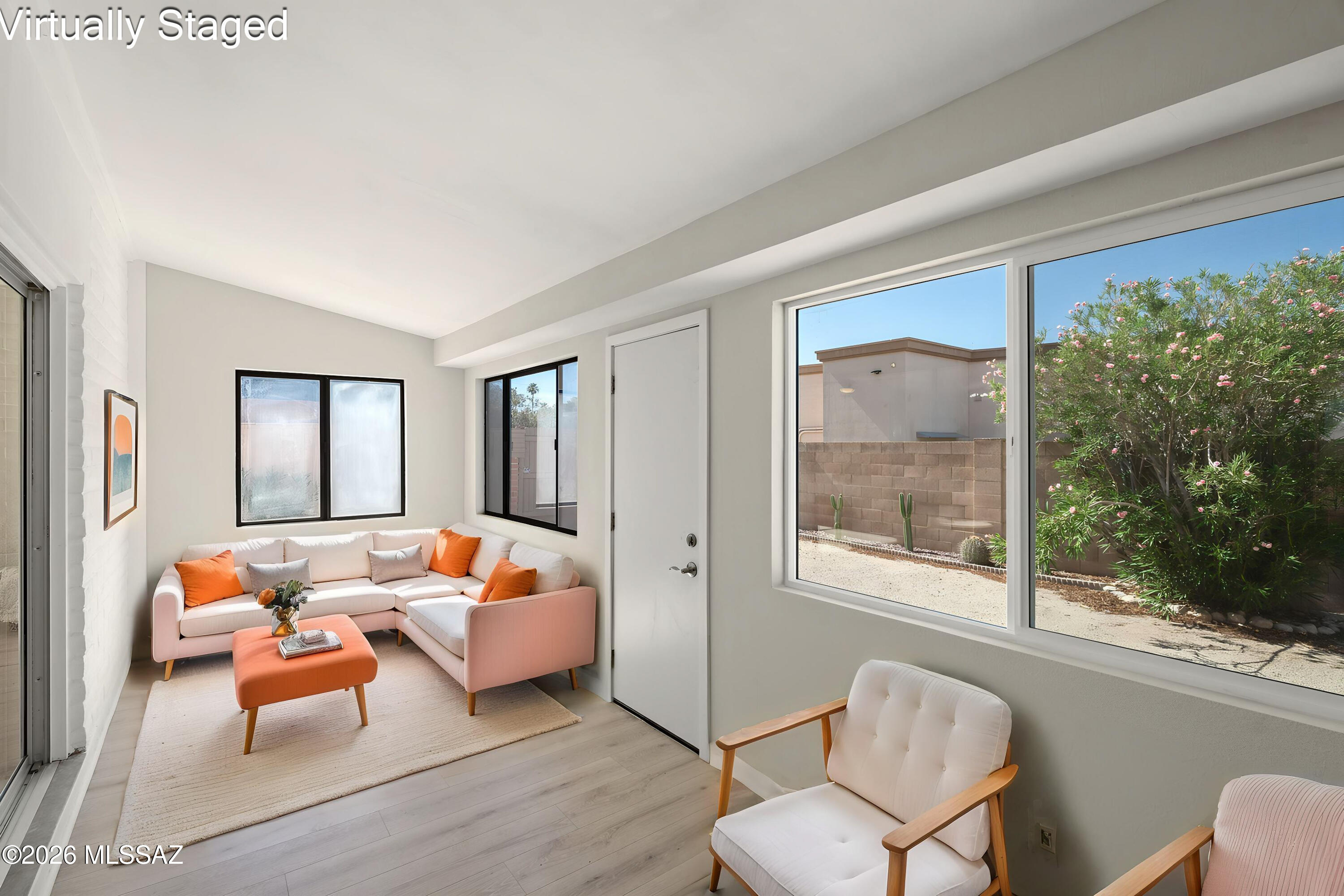 121 W Vista Grande Drive