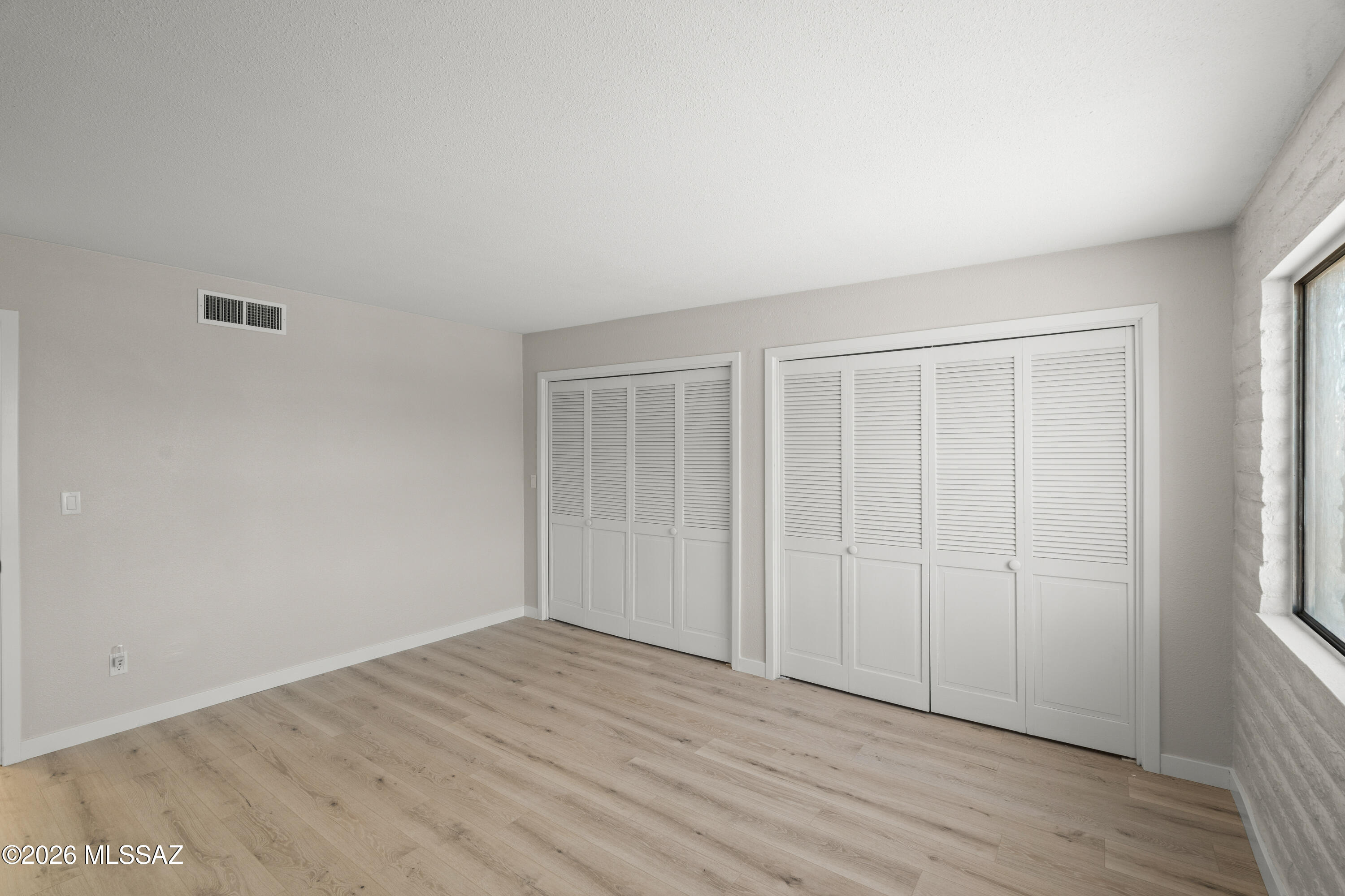 121 W Vista Grande Drive