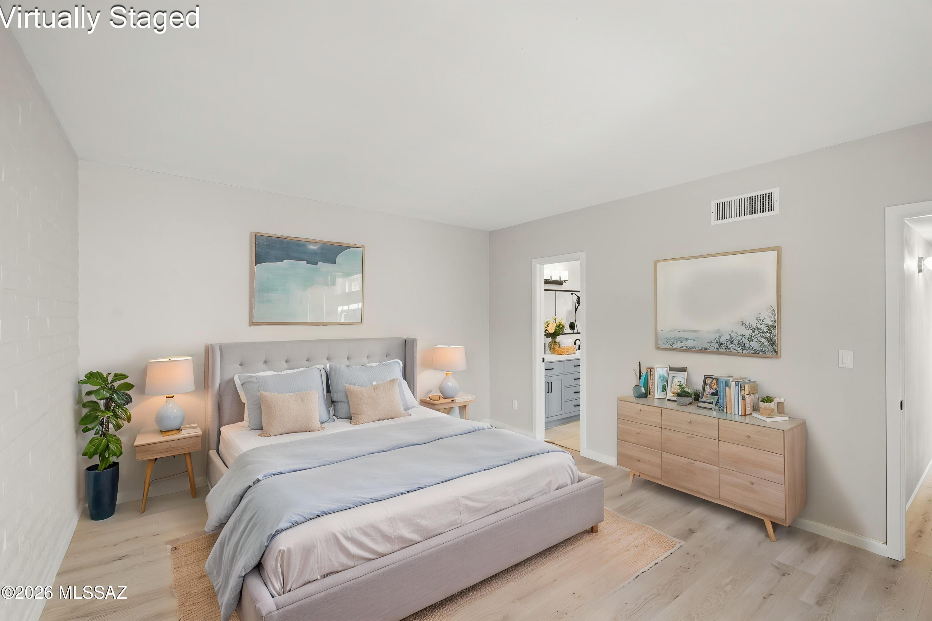 121 W Vista Grande Drive