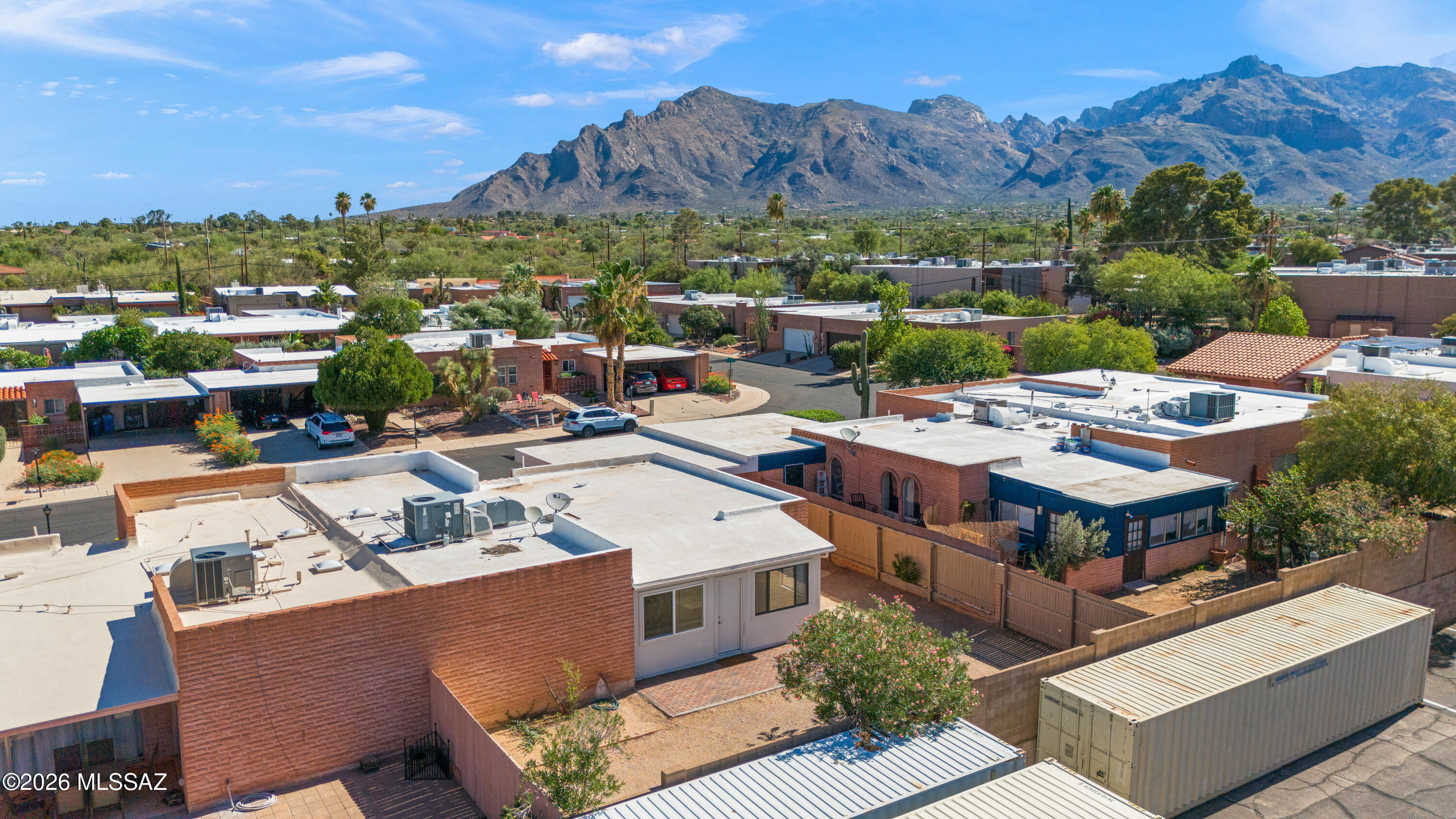 121 W Vista Grande Drive