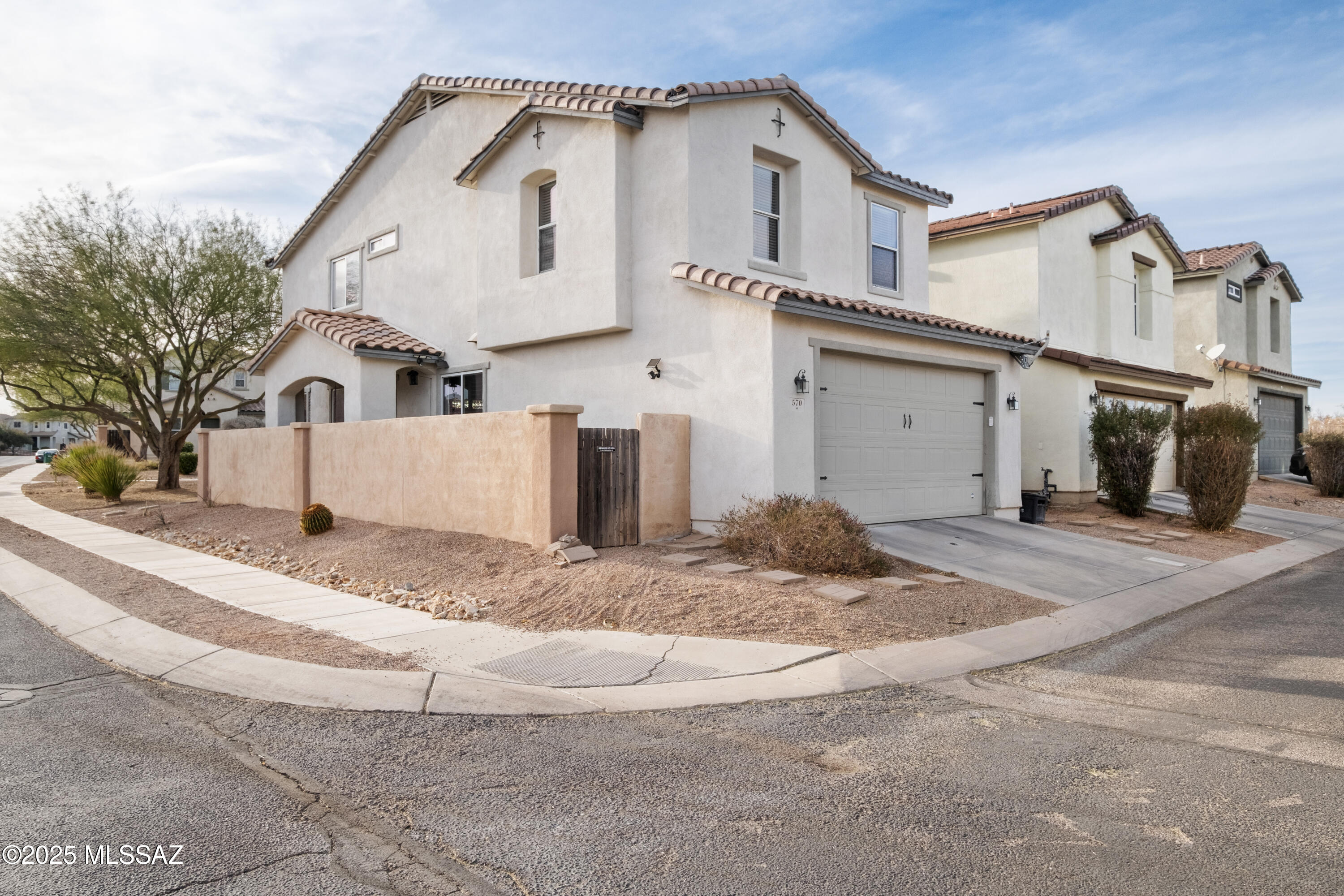 570 W Paseo Celestial