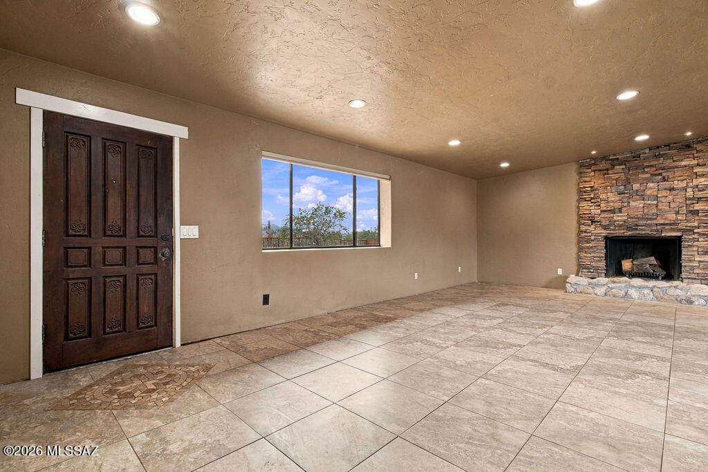 3814 W Turkey Lane