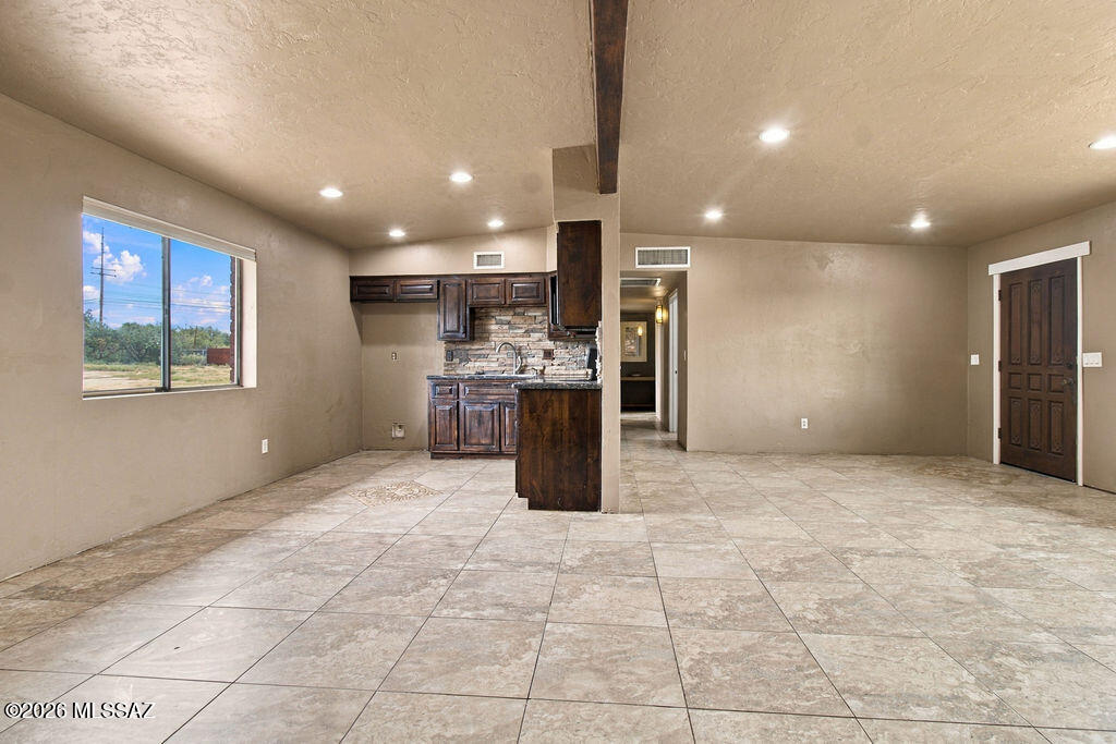 3814 W Turkey Lane