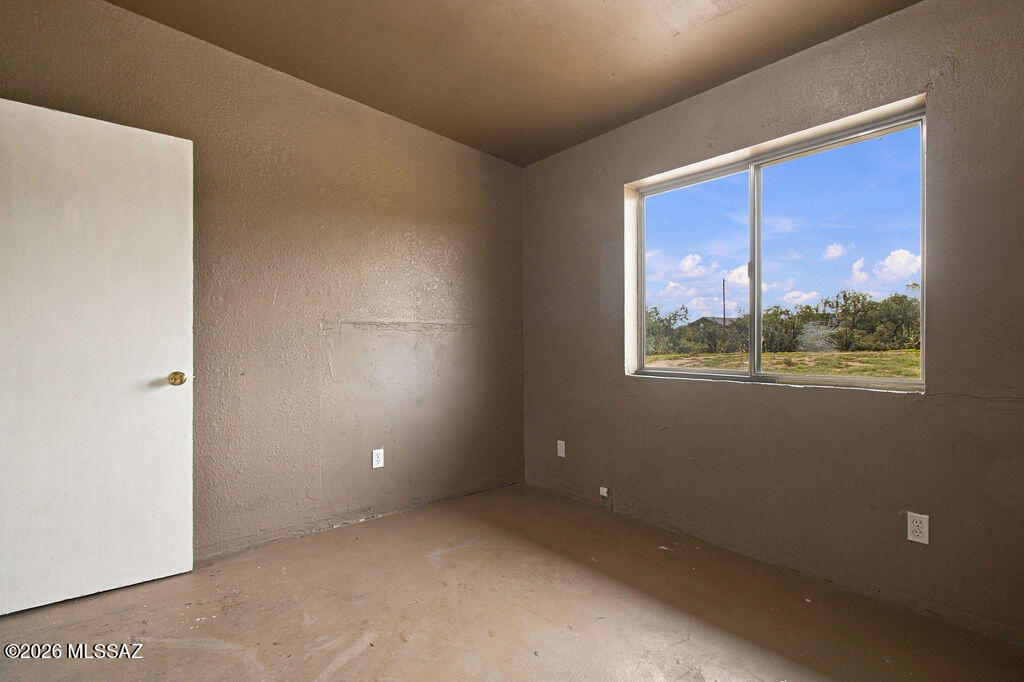 3814 W Turkey Lane
