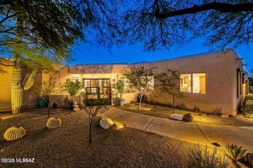 6578 N Paseo Tamayo