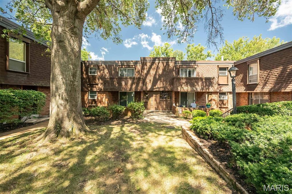 13579 Coliseum Drive Unit: G