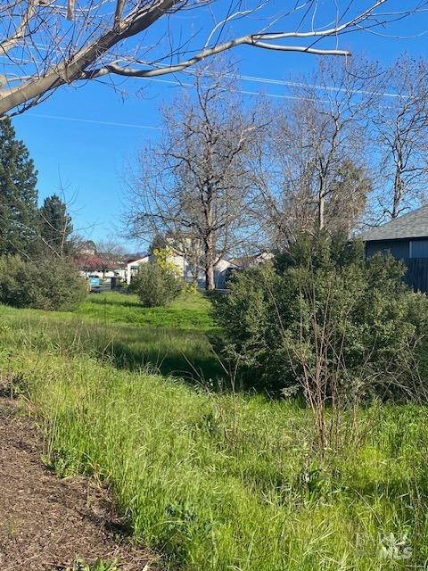 3476 Walnut Grove Street