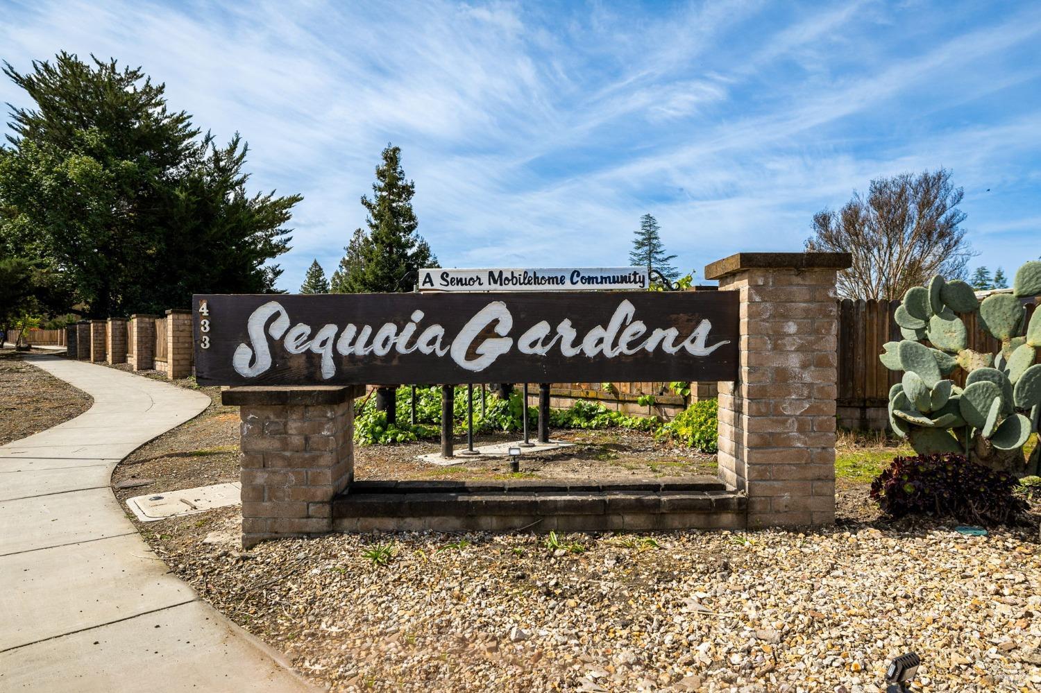 176 Sequoia Cir