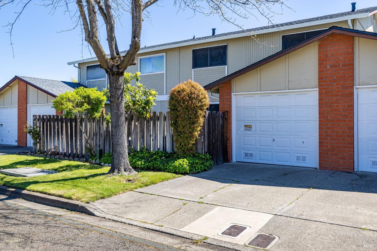 1622 Via Del Cabana St