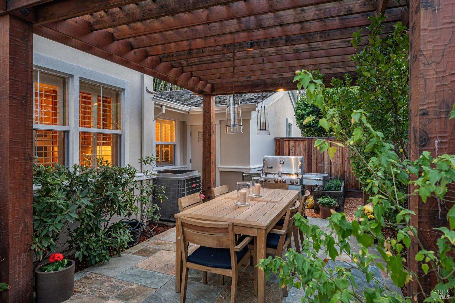 6268 Old Redwood Hwy