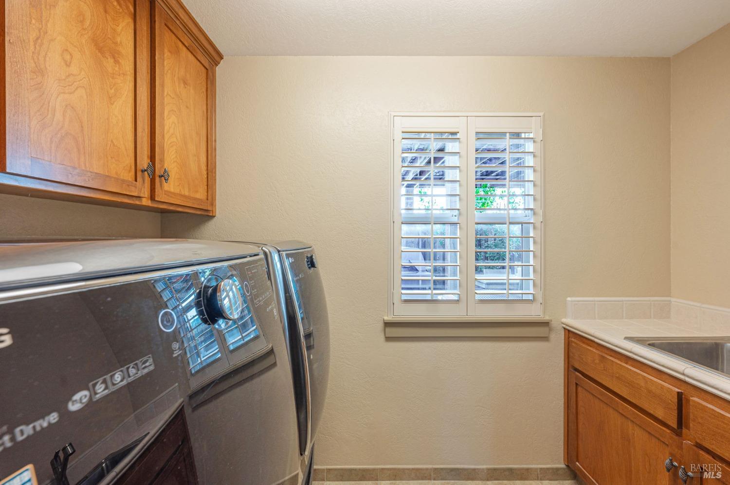 6268 Old Redwood Hwy