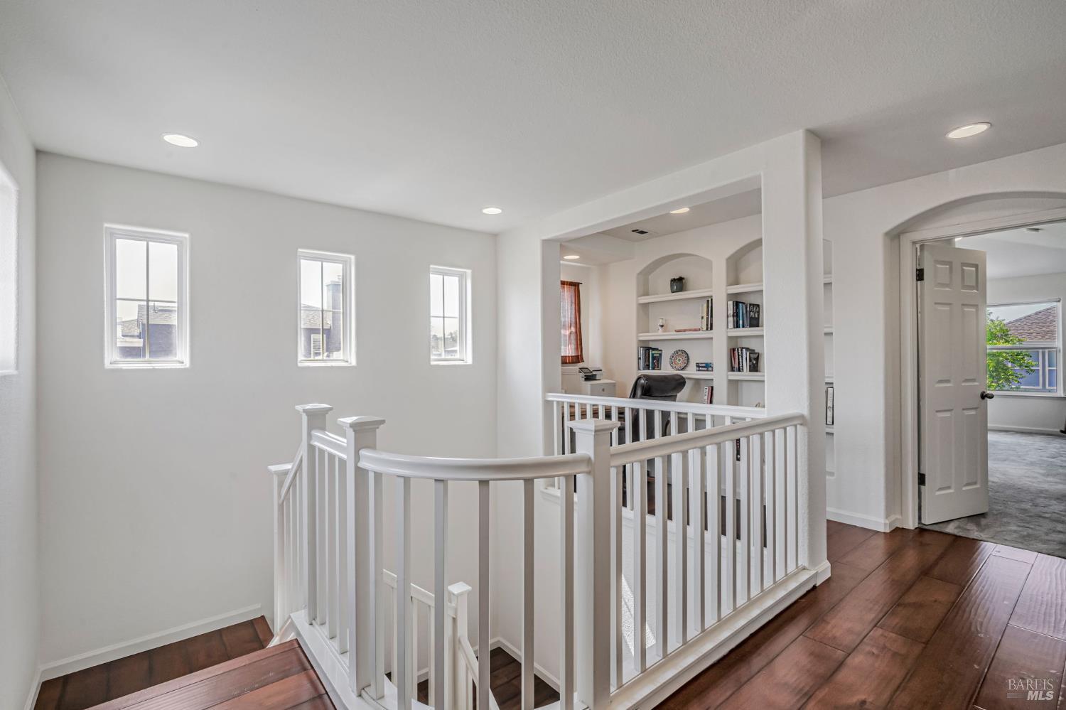 651 Decanter Cir