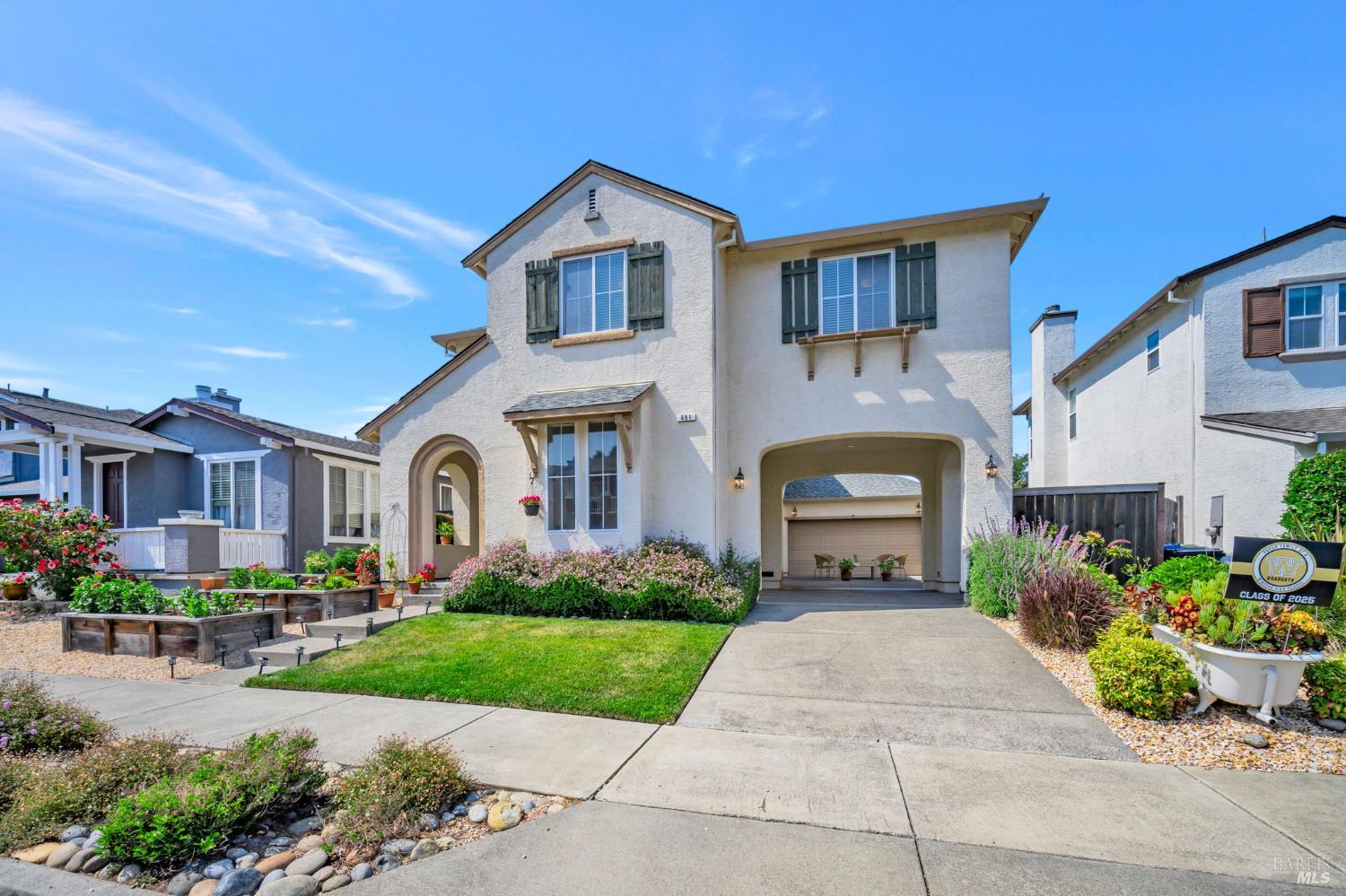 651 Decanter Cir