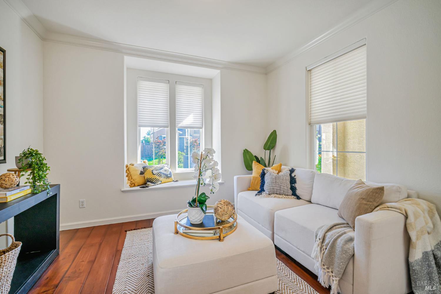 651 Decanter Cir