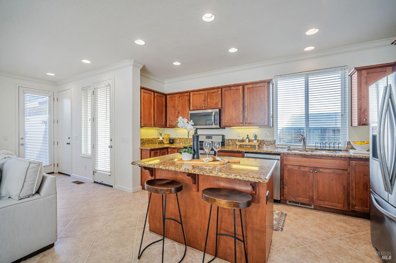 651 Decanter Cir