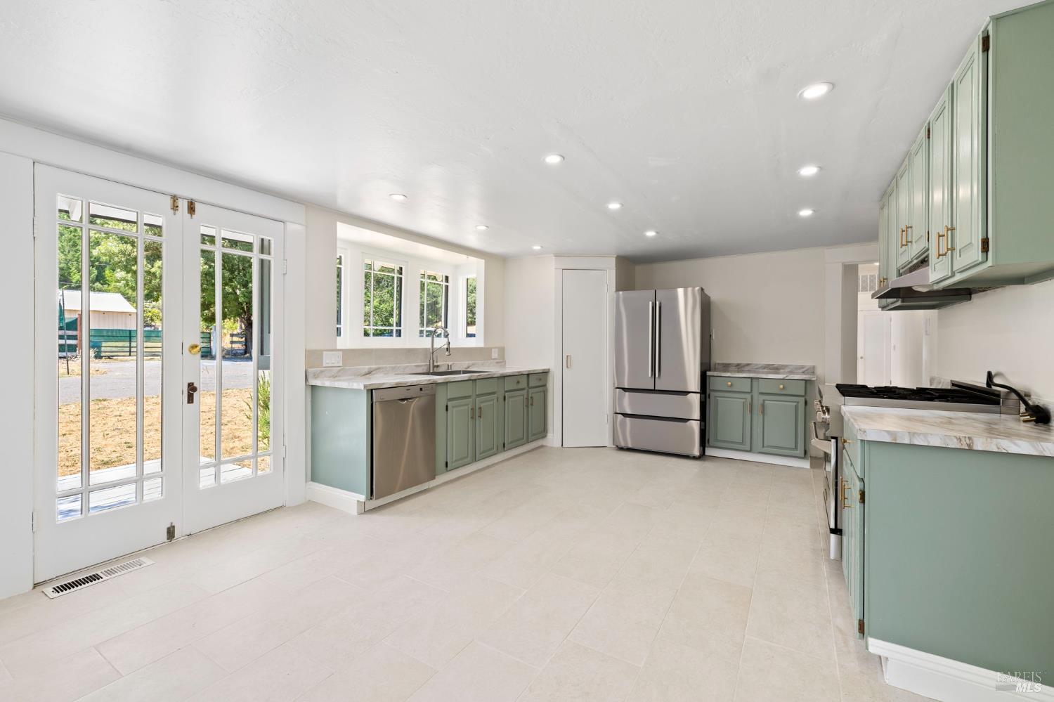 12900 S Highway 101 Hwy