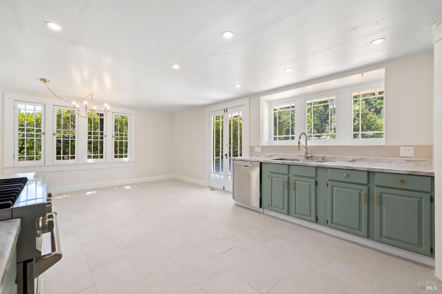 12900 S Highway 101 Hwy