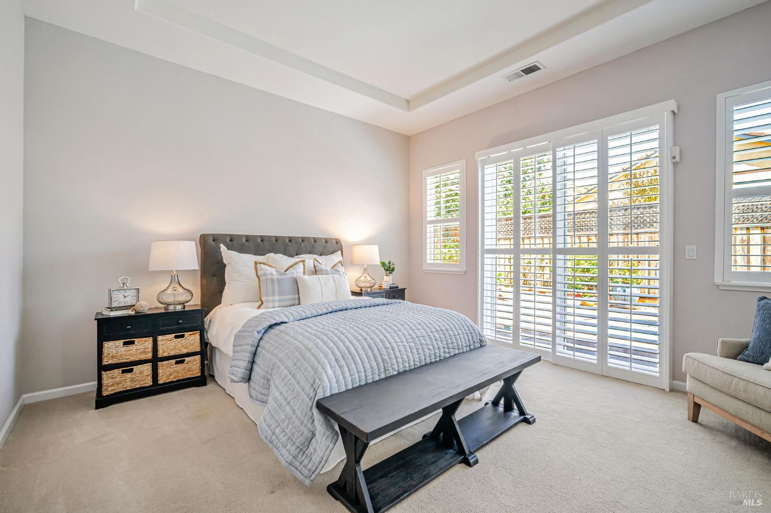 1279 Eagle Dr