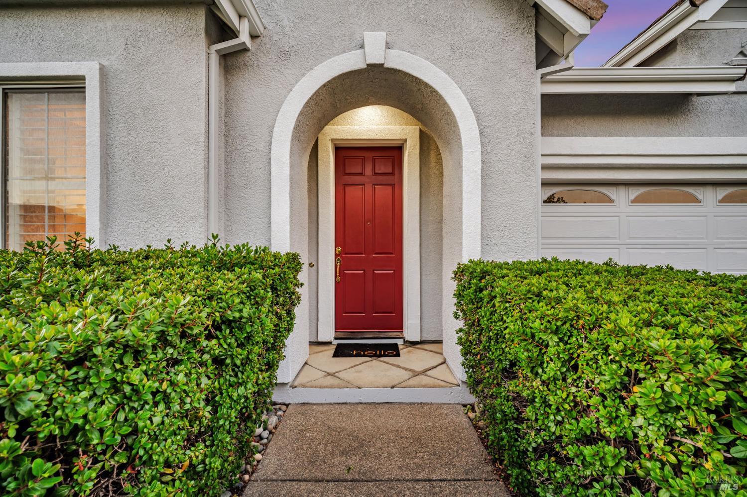 1279 Eagle Dr
