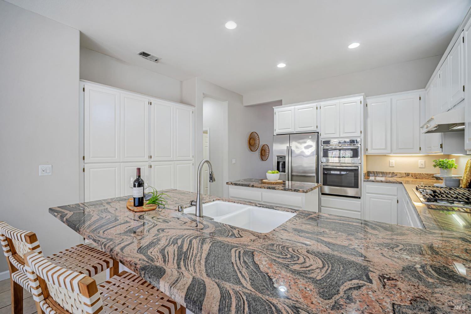 1279 Eagle Dr