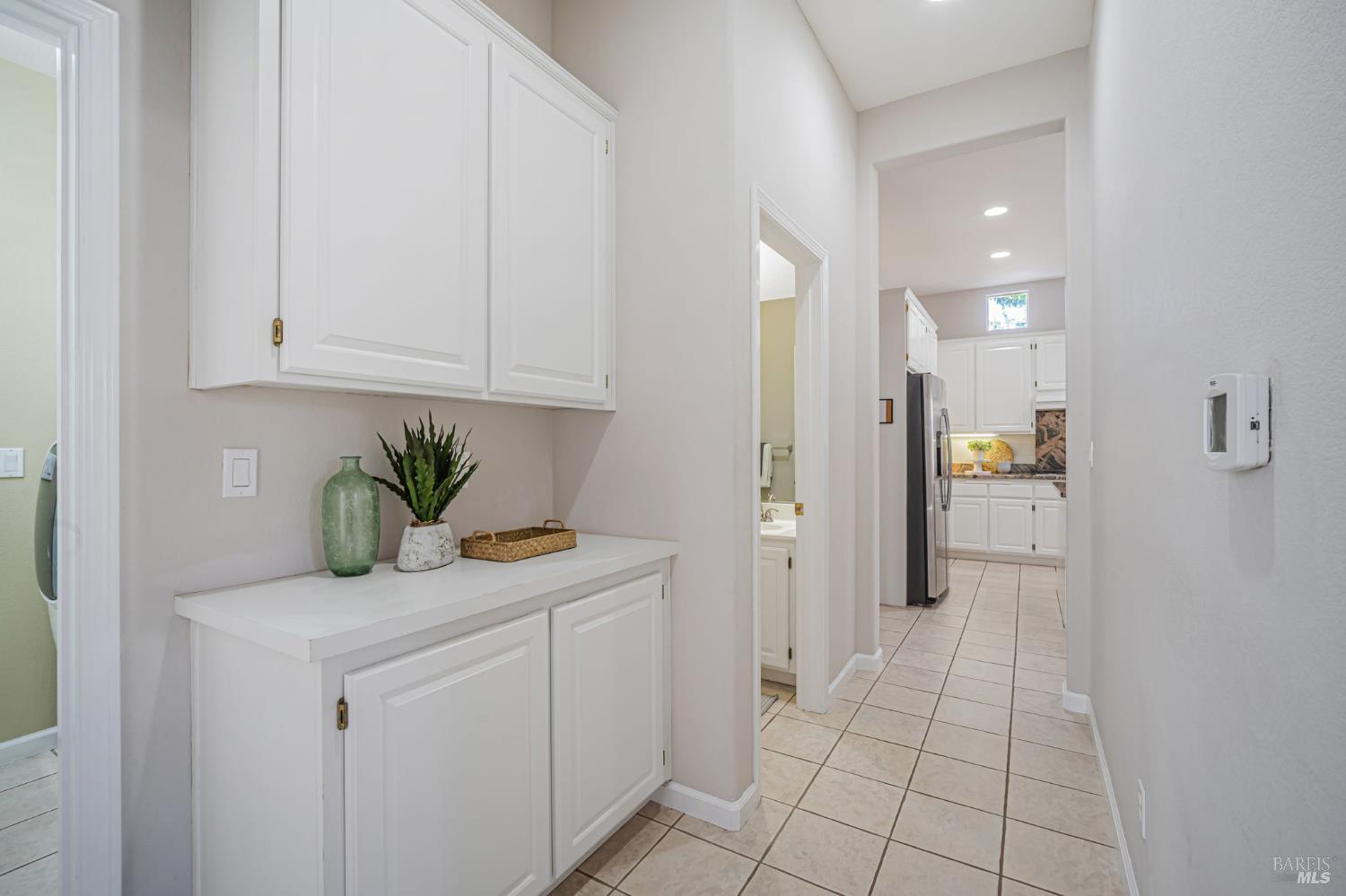 1279 Eagle Dr