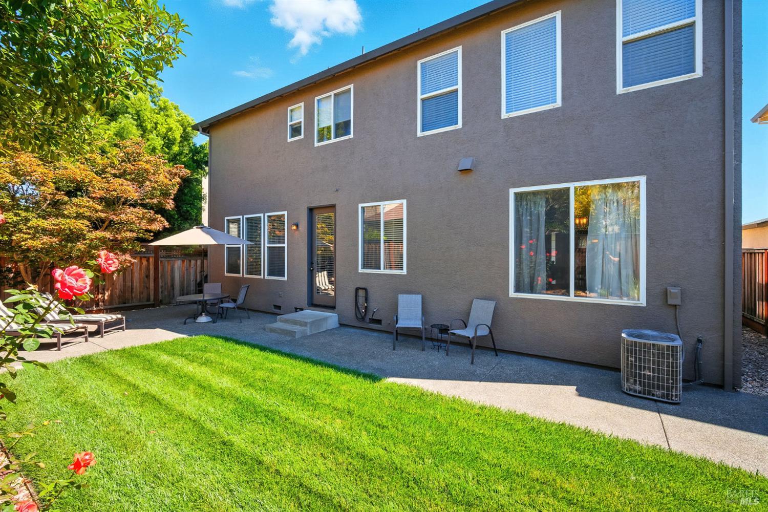 432 Goblet Pl