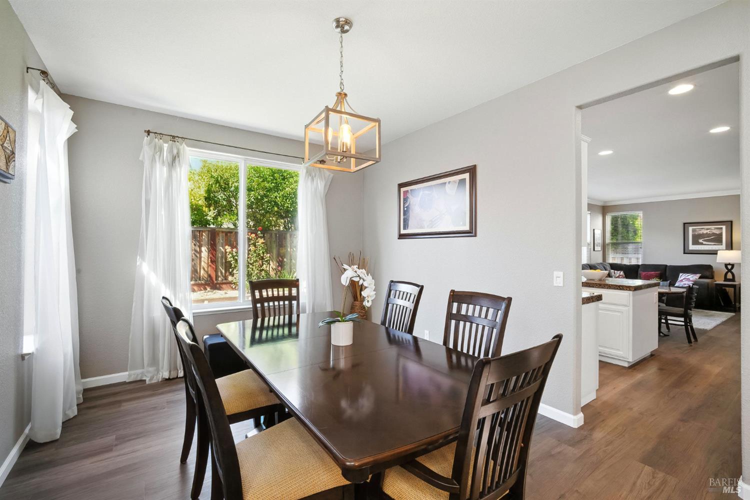 432 Goblet Pl