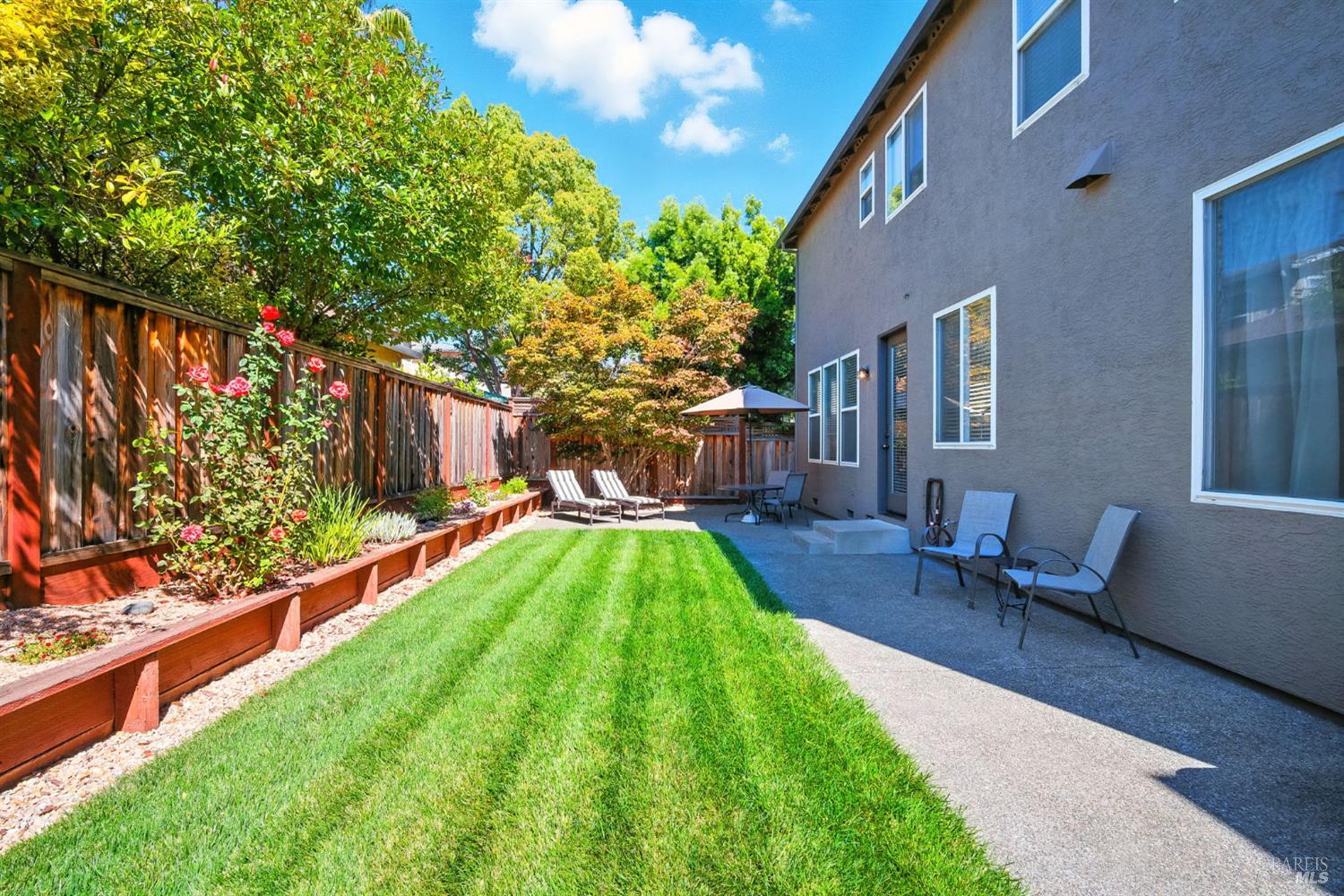 432 Goblet Pl
