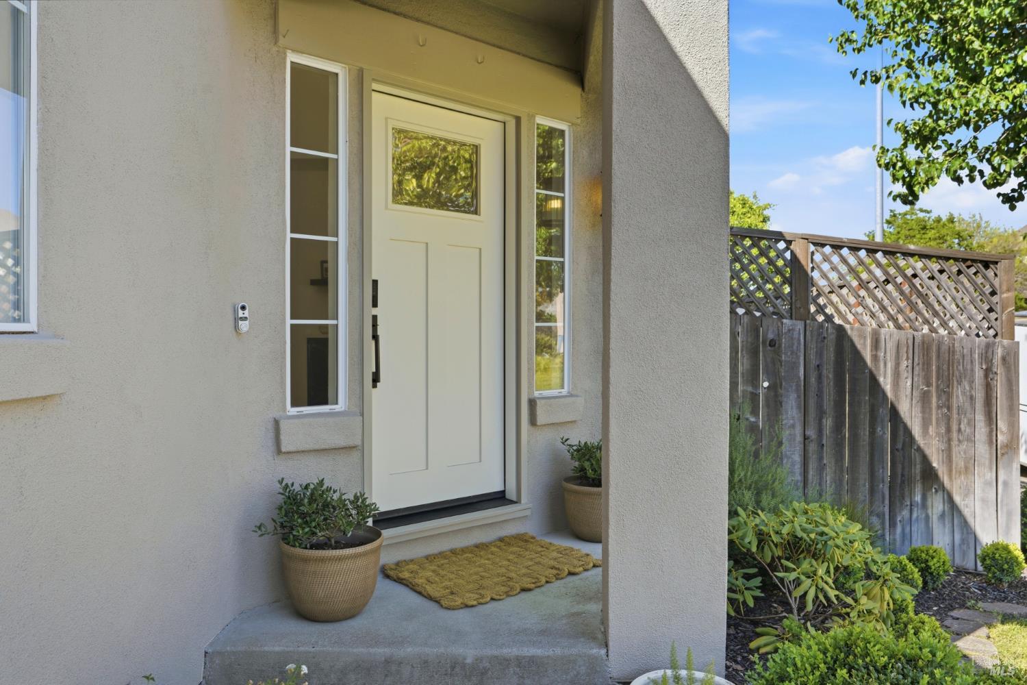 2321 Weatherby Avenue