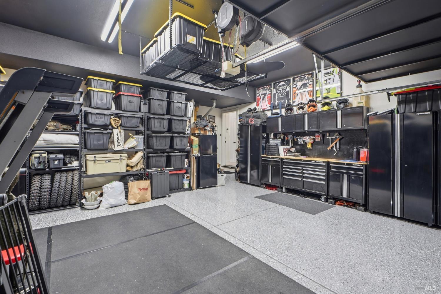 2321 Weatherby Avenue