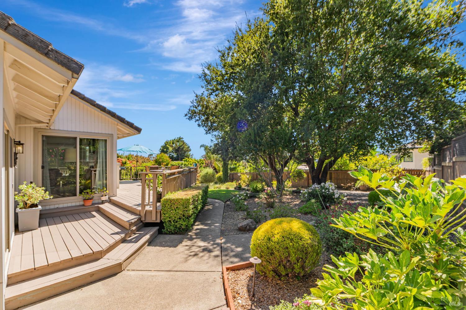 9489 Vinecrest Road