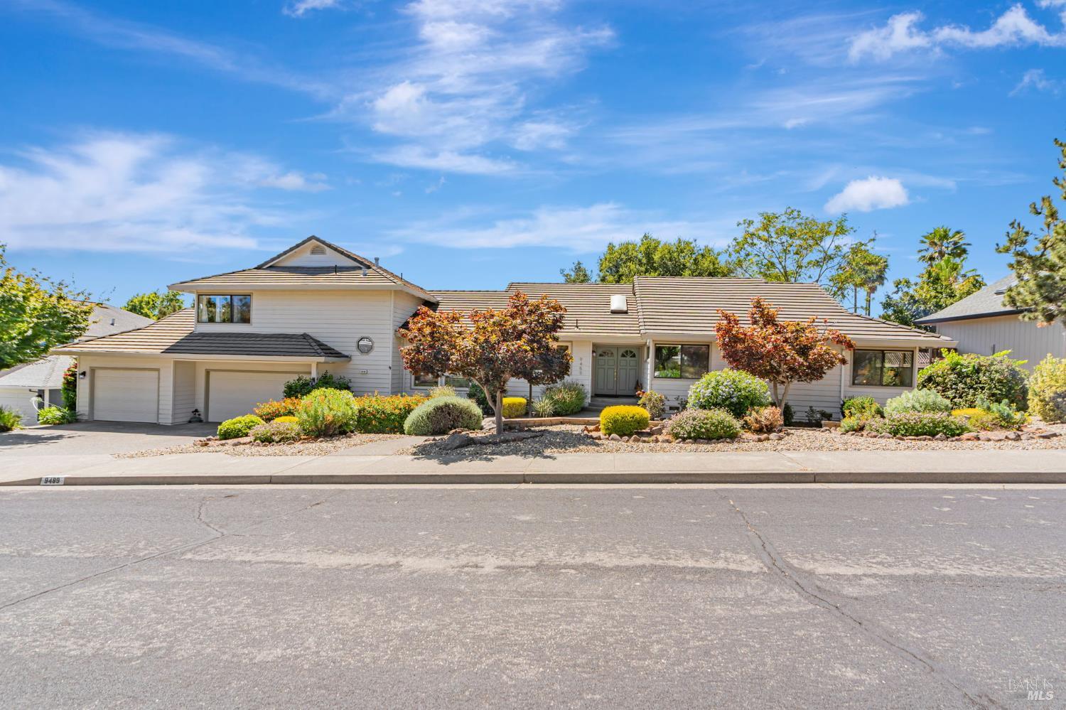 9489 Vinecrest Road