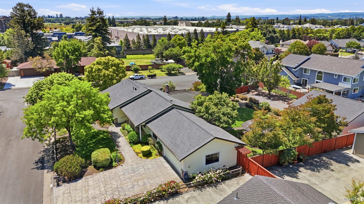 6123 Tamara Lane
