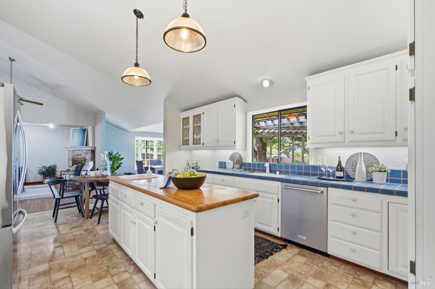 6123 Tamara Lane