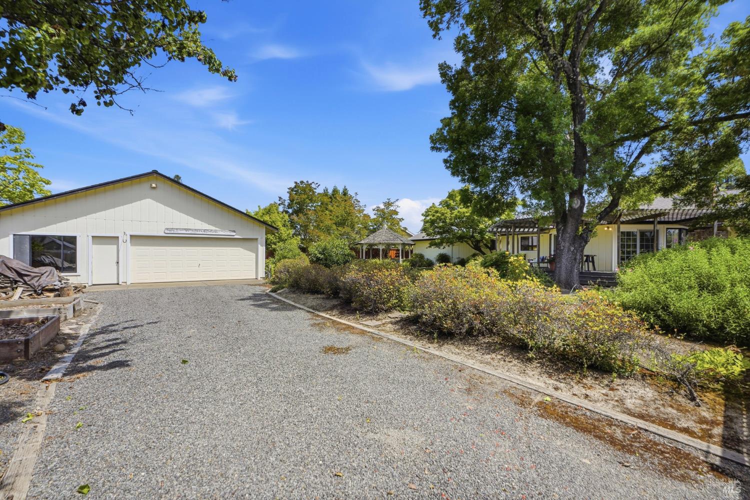 6123 Tamara Lane