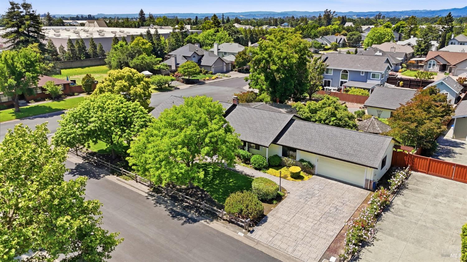 6123 Tamara Lane