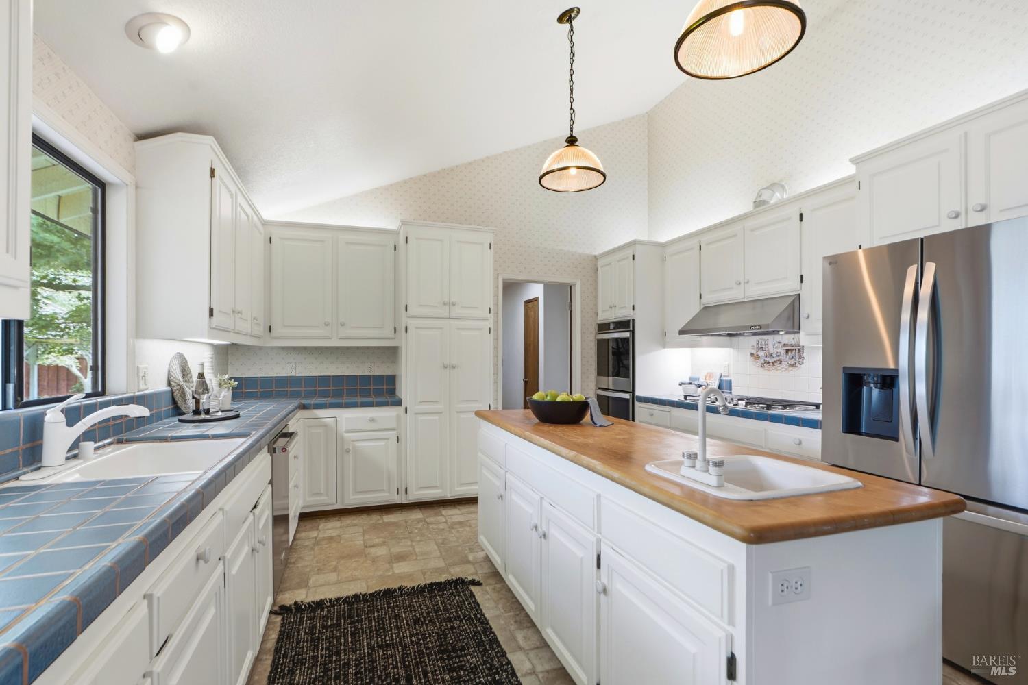 6123 Tamara Lane