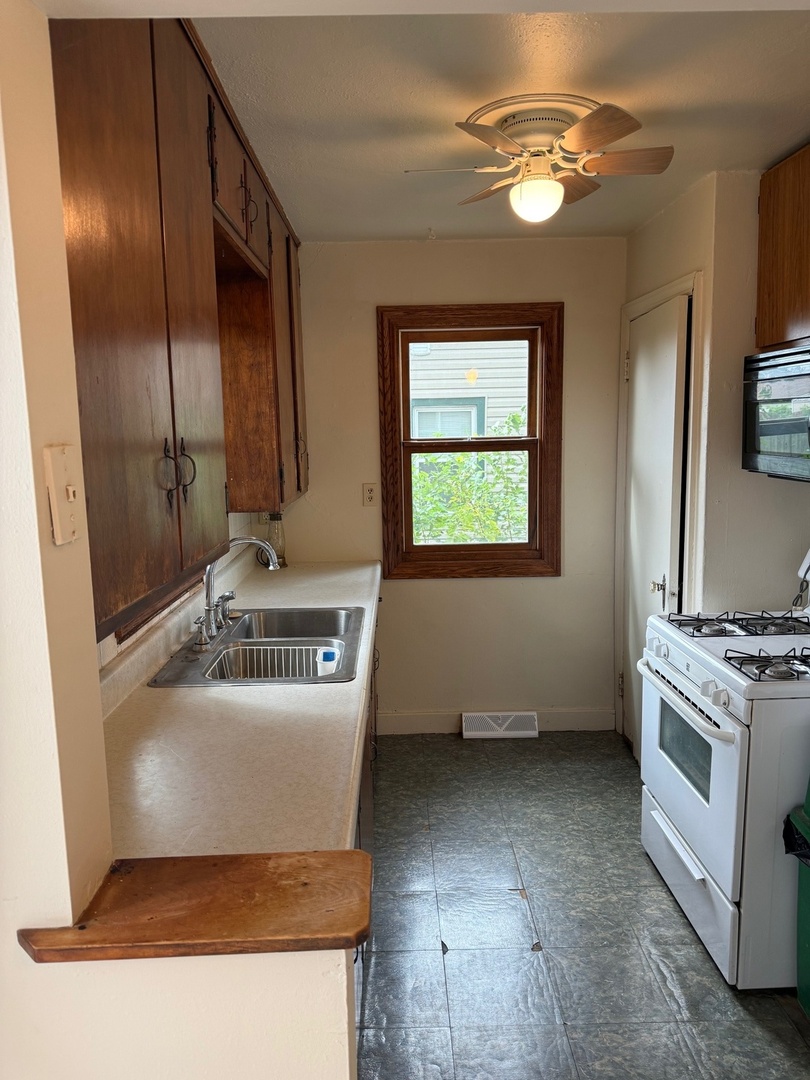 5143 Illinois Street