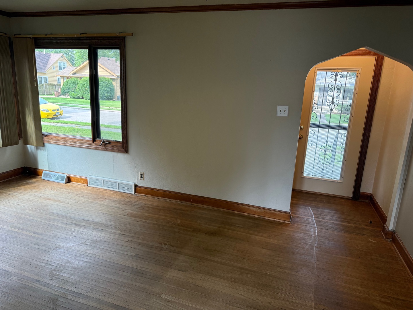 5143 Illinois Street