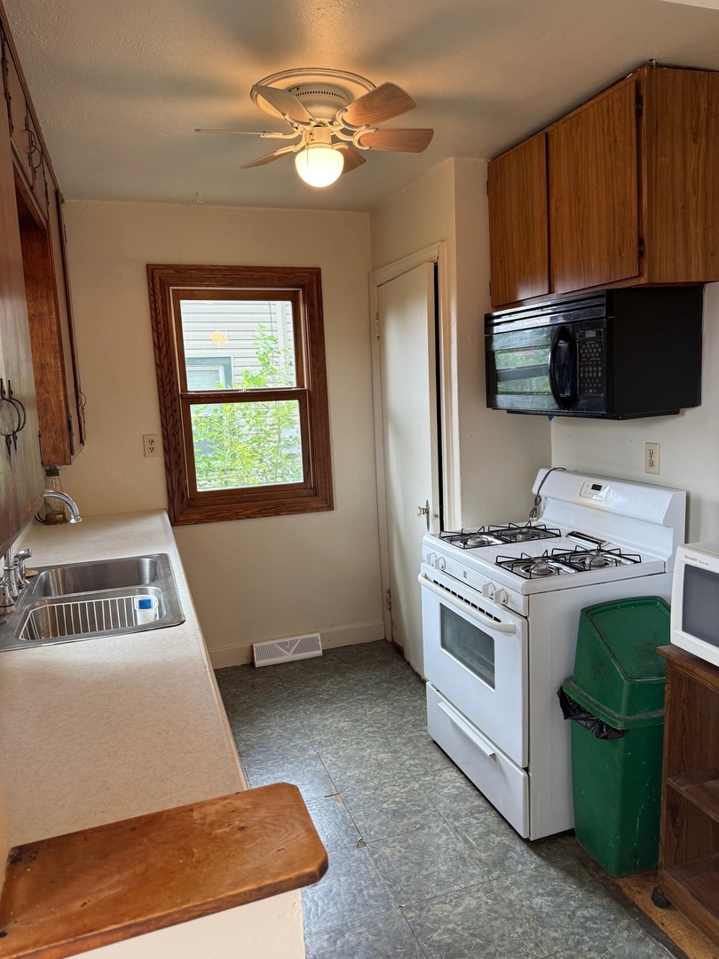 5143 Illinois Street