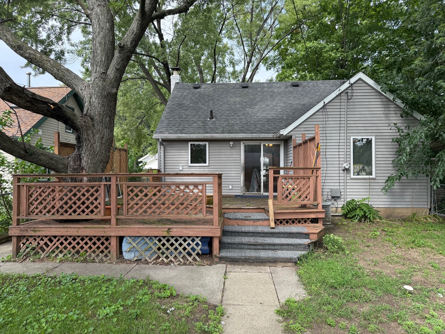 5143 Illinois Street