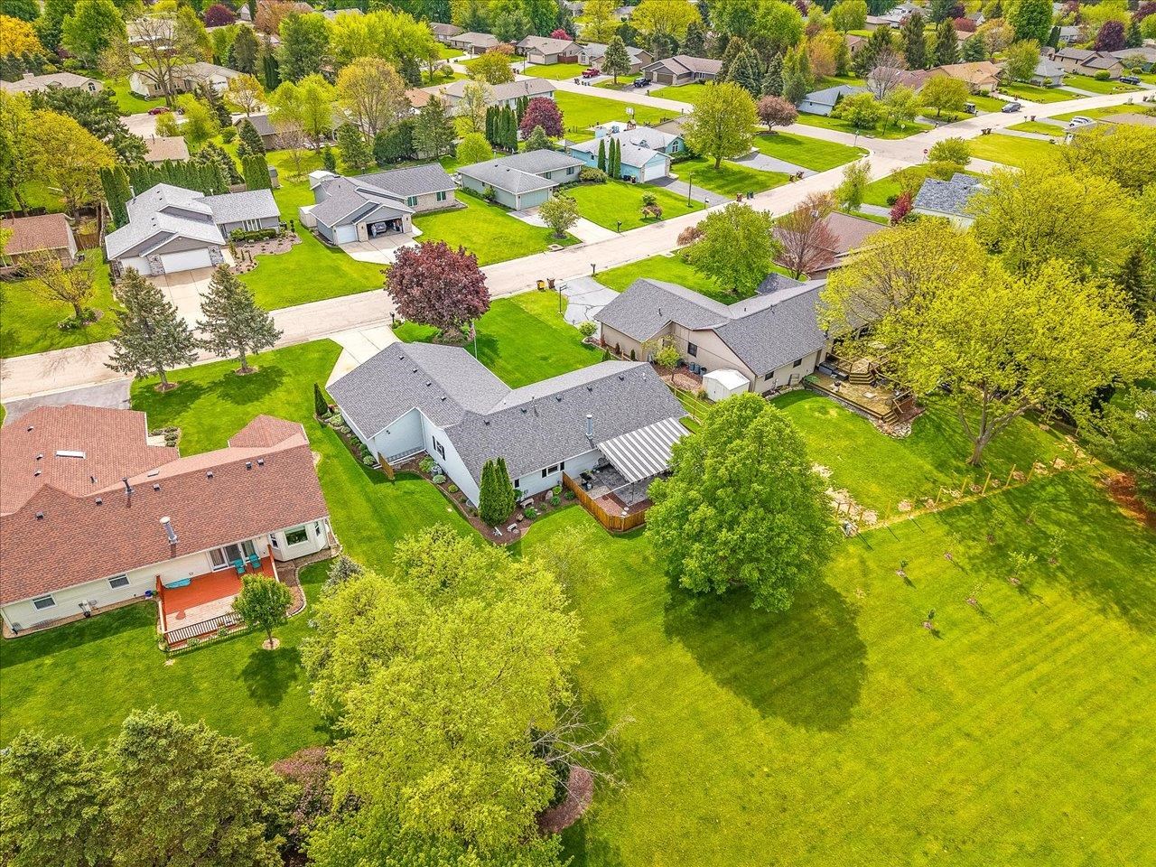 6322 Tudor Lane