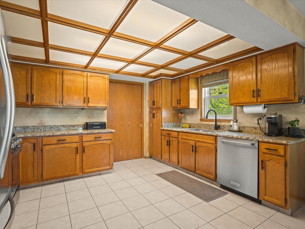 6322 Tudor Lane