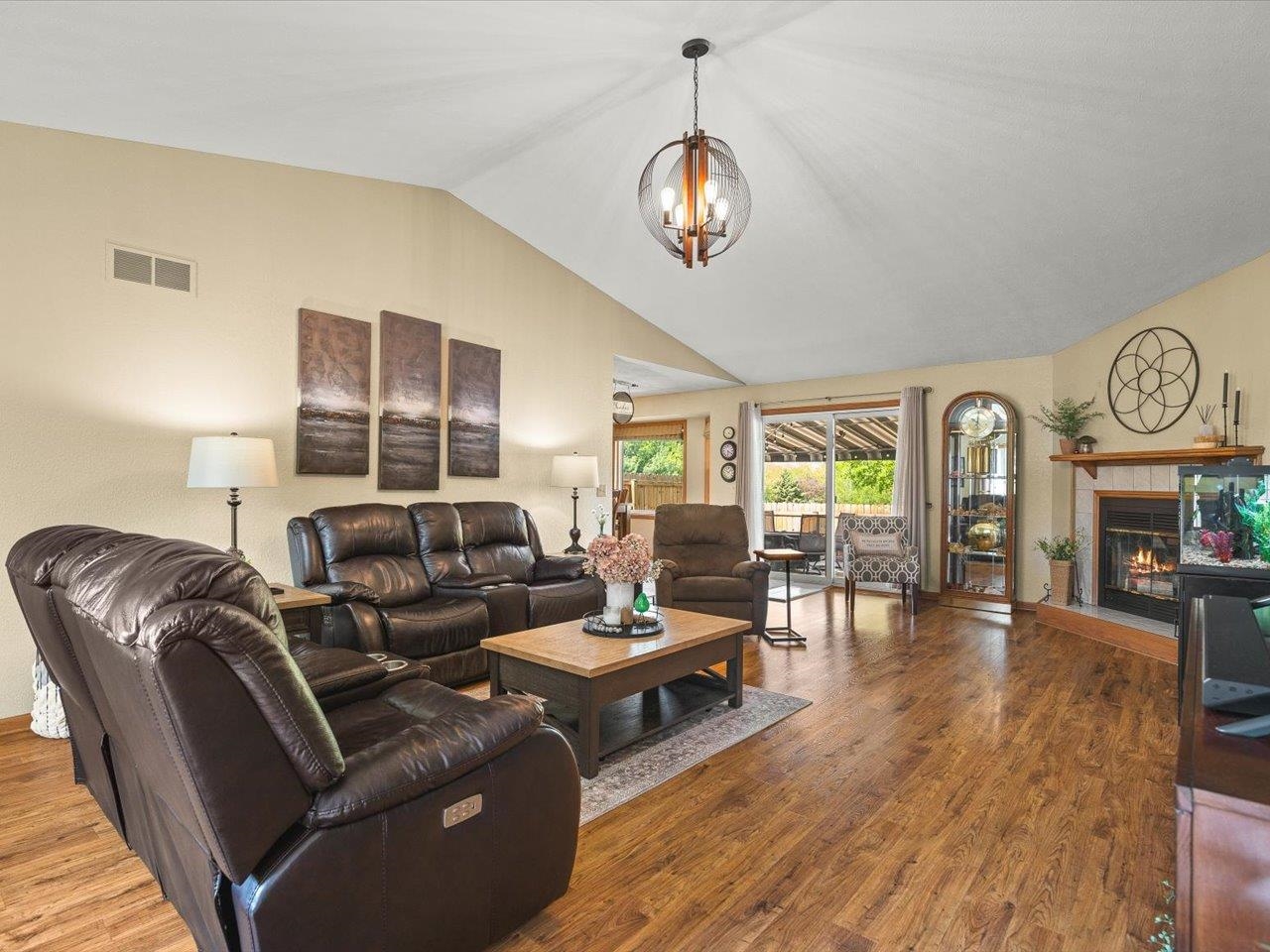 6322 Tudor Lane