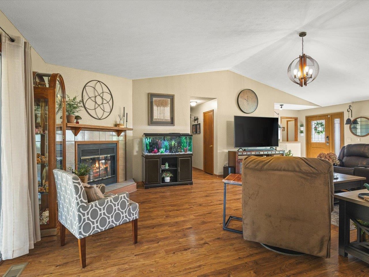 6322 Tudor Lane