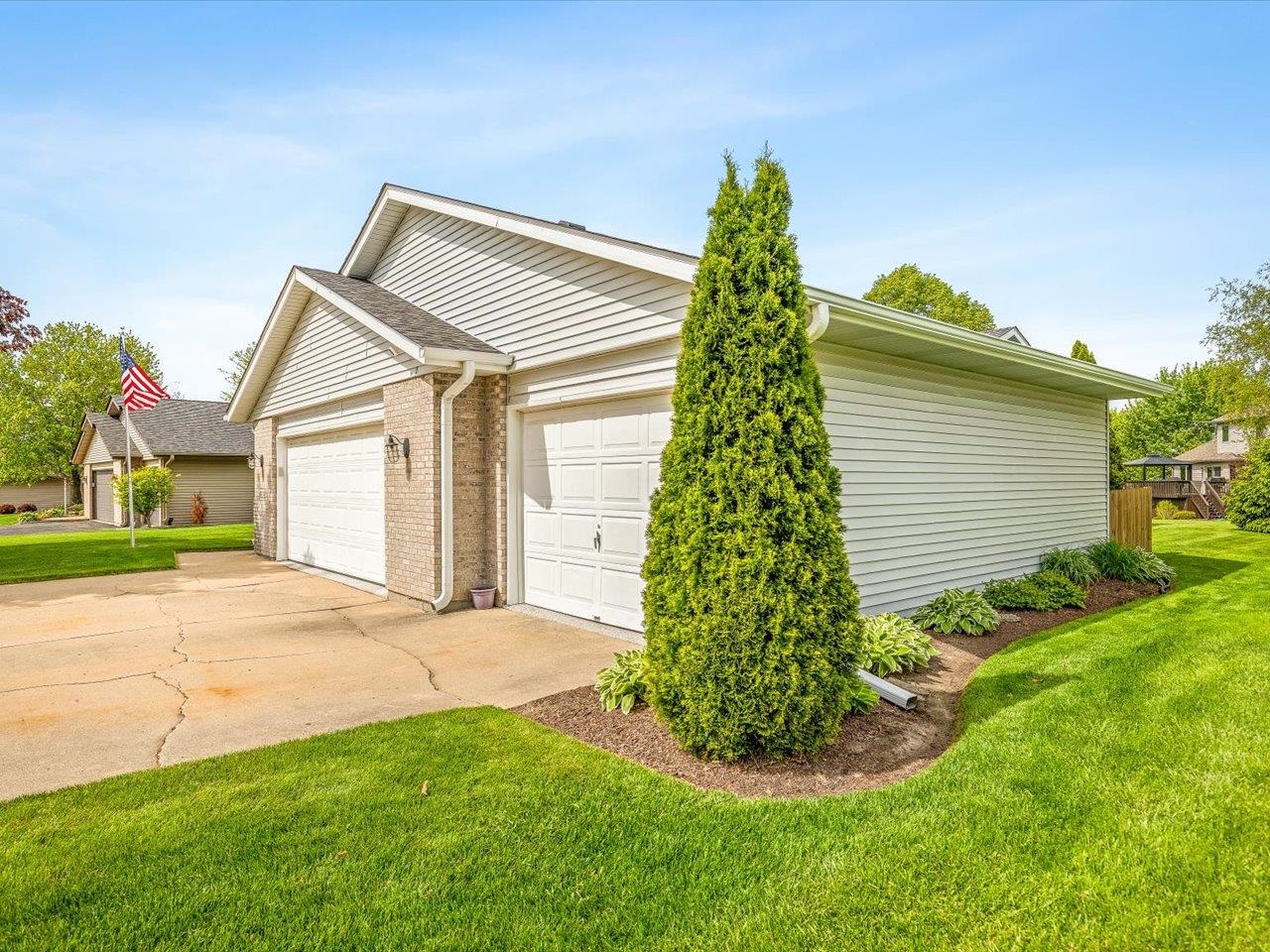 6322 Tudor Lane