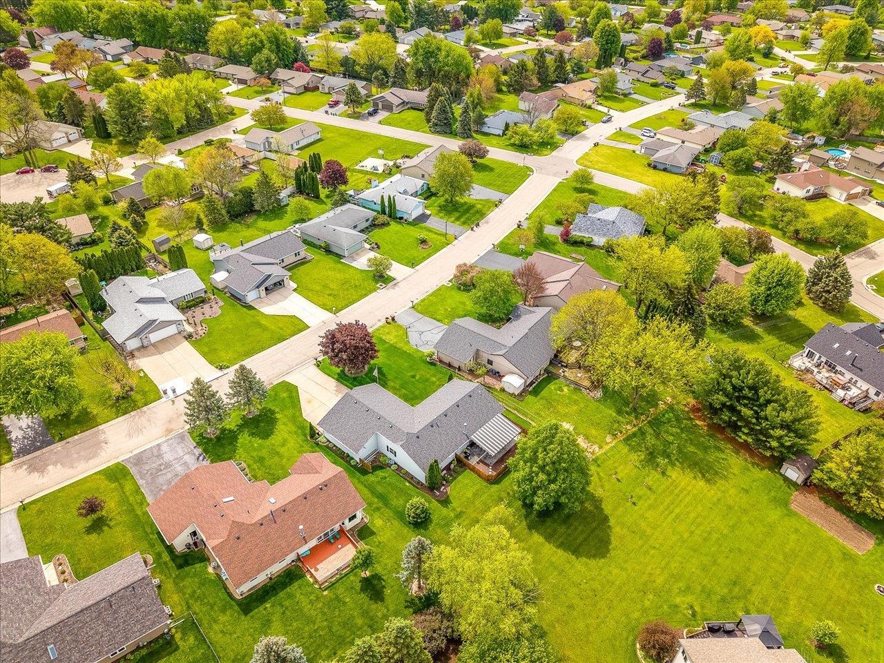 6322 Tudor Lane
