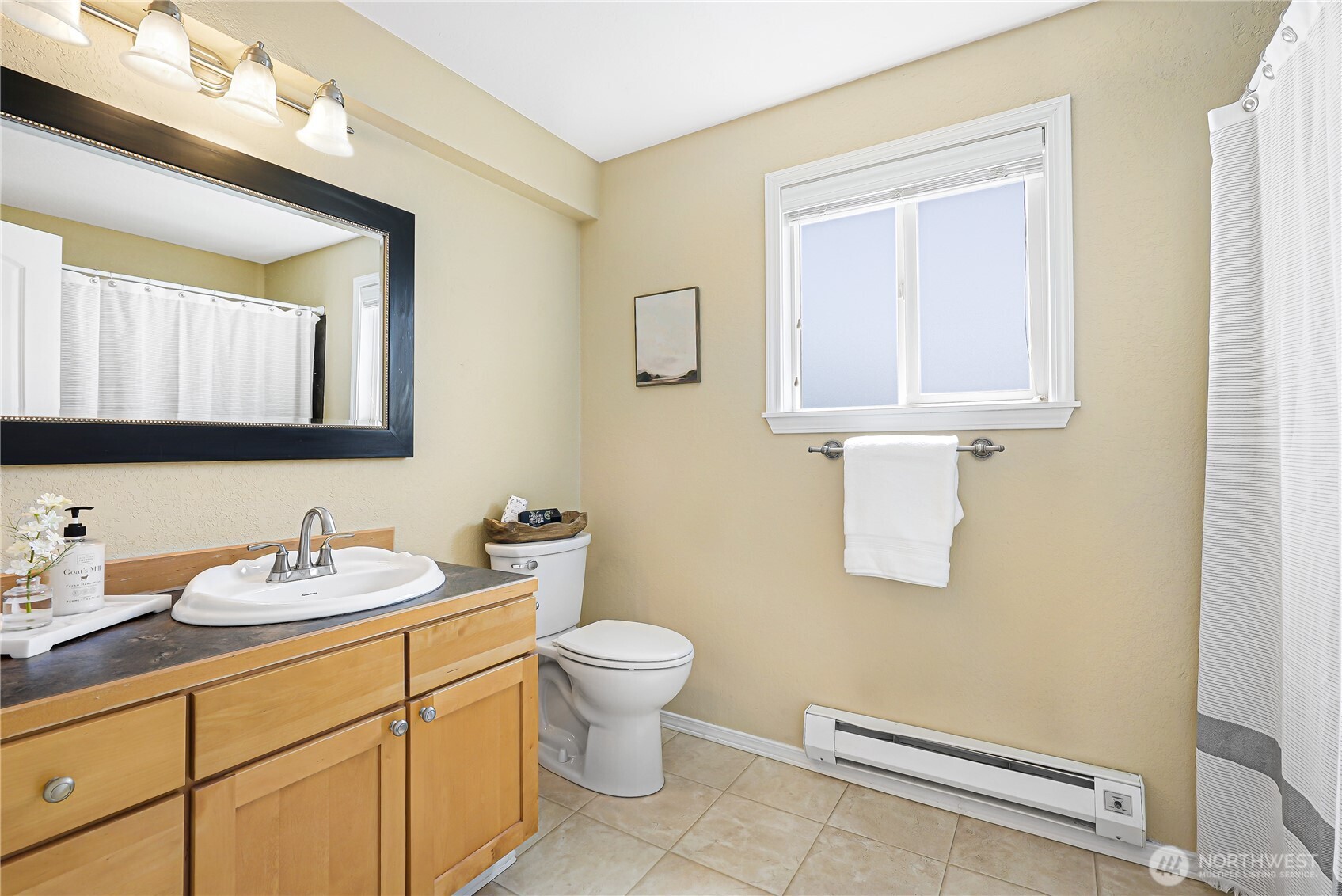 2423 Grand Avenue Unit: 5