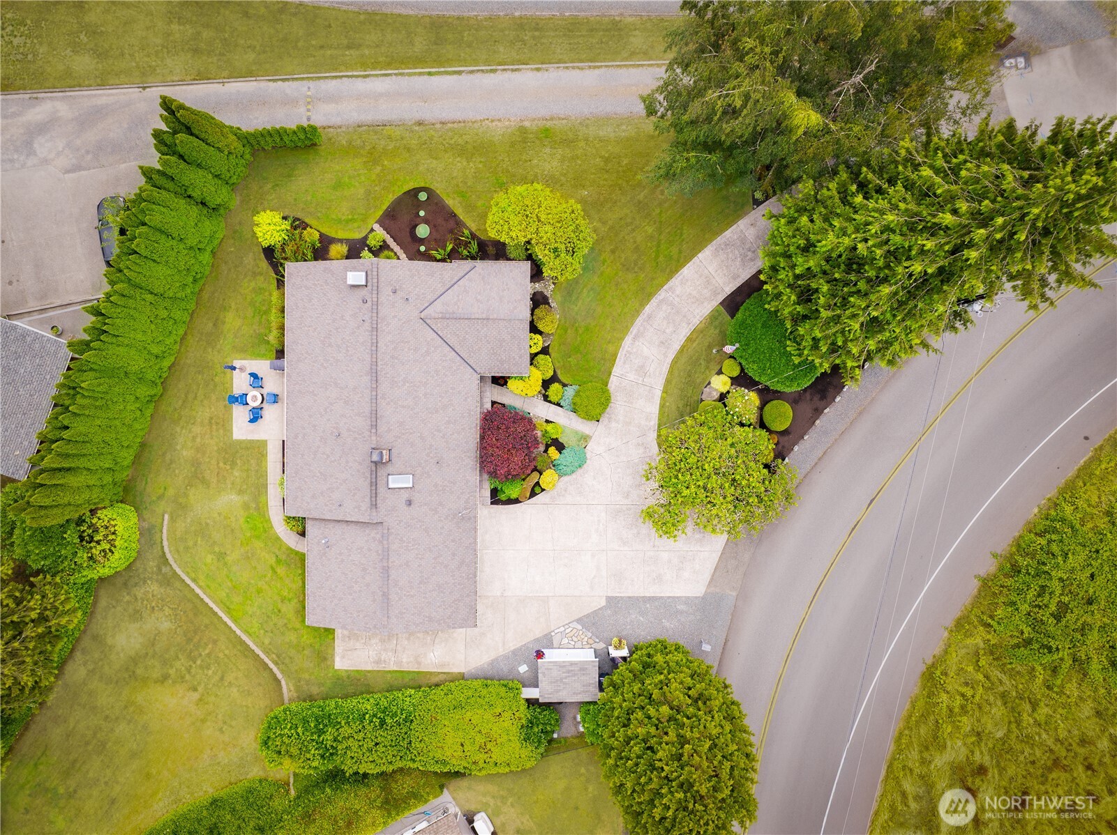 14307 KENWANDA DRIVE