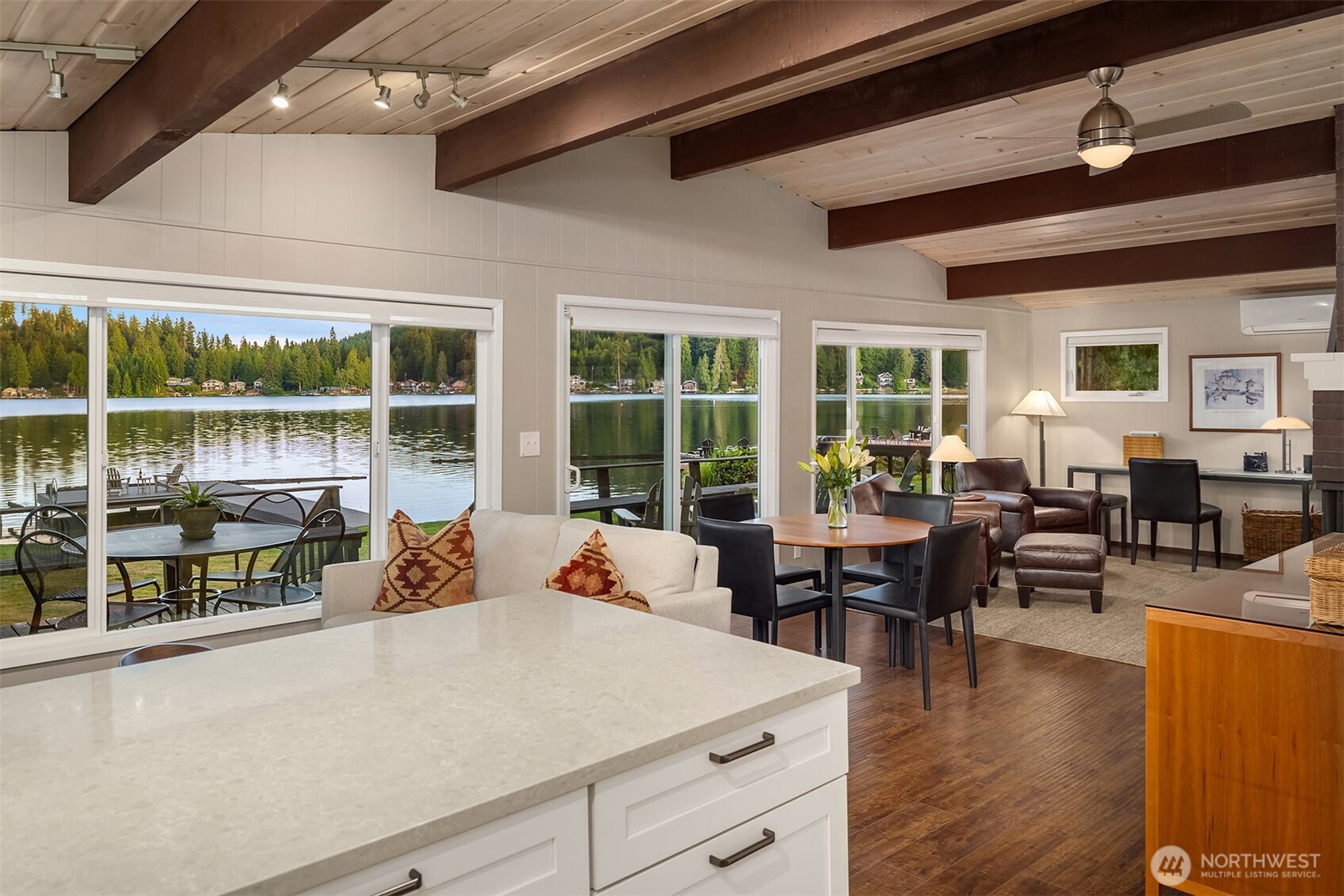 3 SW LAKE ROESIGER ROAD